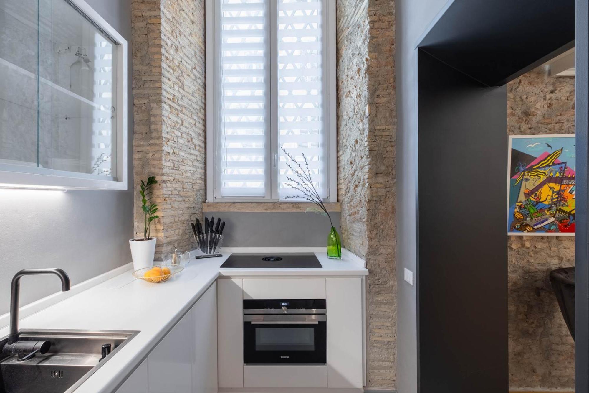 Iflat Glass And Stone Loft Rom